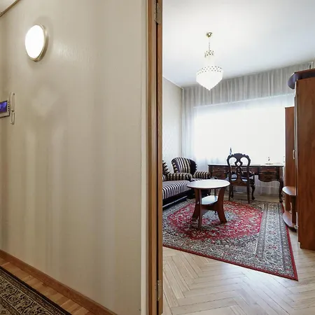 Apartament Old Town 1br Aia 5a